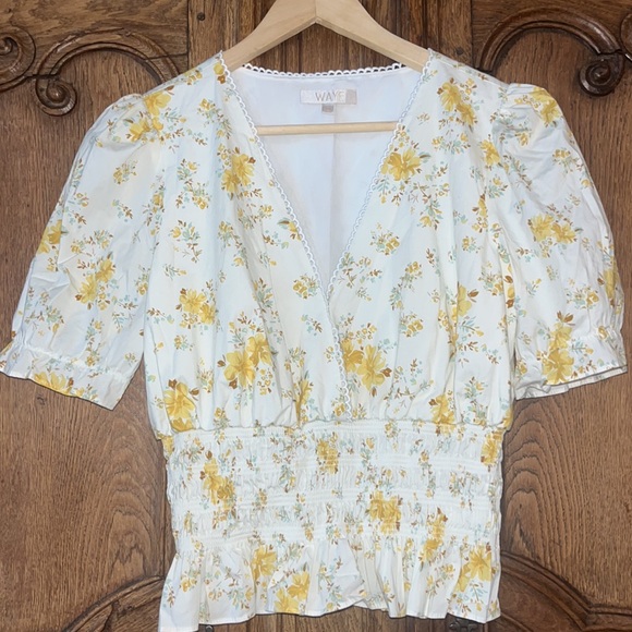 WAYF yellow floral smocked blouse crop - Picture 7 of 12